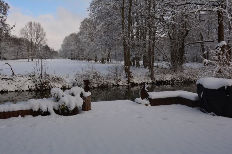 Bootsanleger im Schnee