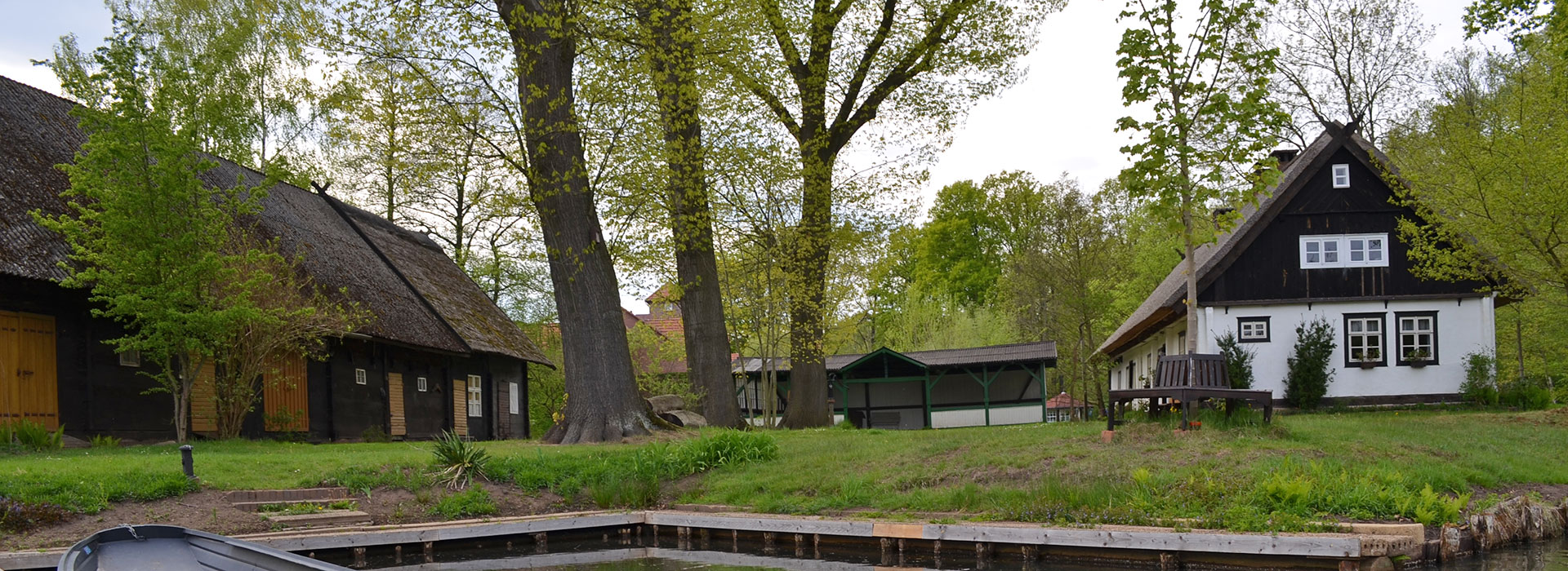 Ferienwohnung und Nebengebäude